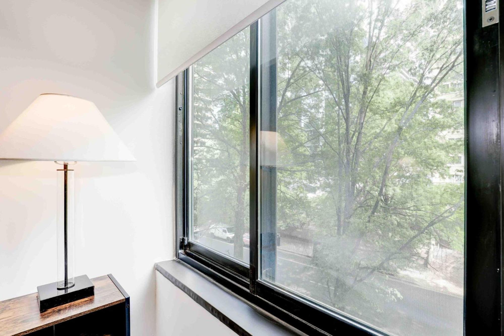 2Br Executive Apartment With Spacious Layout Arlington Exterior foto
